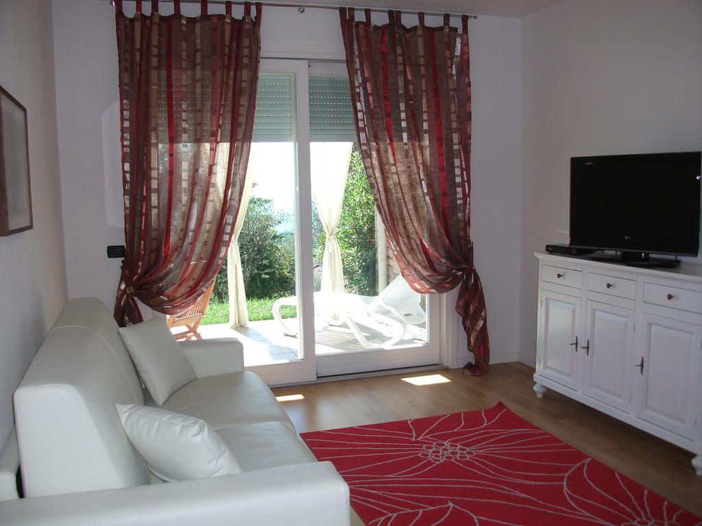 Residence Il Poggio Al Sole Toscolano-Maderno Habitación foto