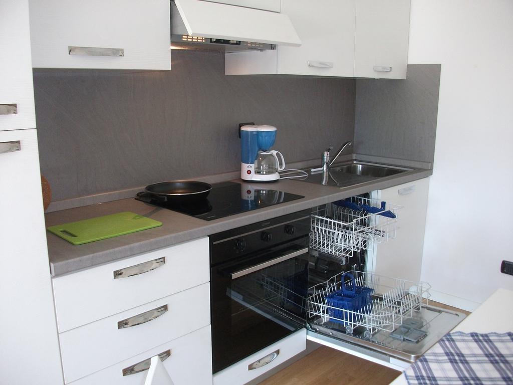 Residence Il Poggio Al Sole Toscolano-Maderno Habitación foto